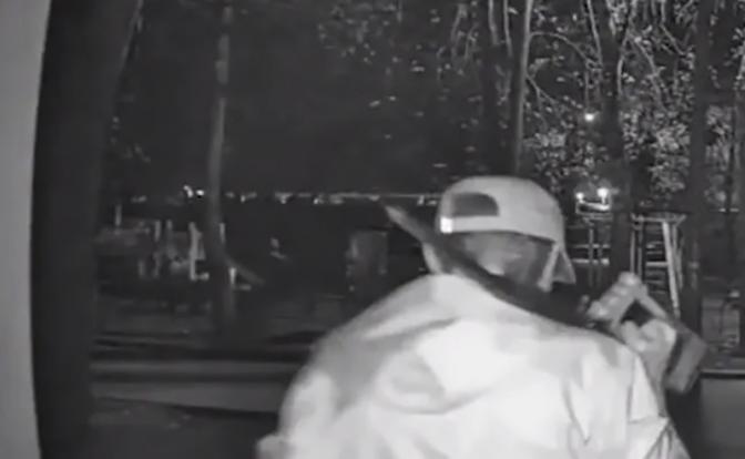 В Подмосковье женщину застрелили на детской площадке