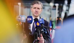 Литва потявкивает от страха? Или хочет обратить на себя внимание?