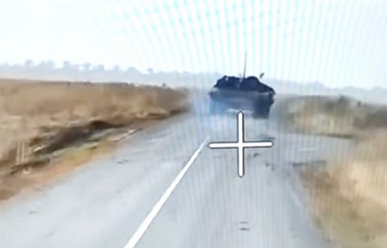 На фото: работа дрона-камикадзе "Князь Вандал Новгородский".