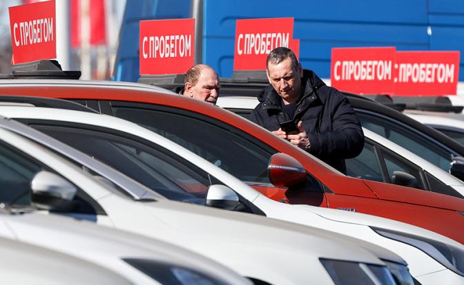 В моде – подержанные иномарки. «АвтоВАЗу» остается греметь «вёдрами»