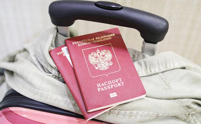 Дважды счастливая, дважды обманутая. Мать участника СВО держат фактически под арестом и готовят к депортации