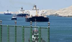 У Трампа выявлена канализация мозга: После Панамского канала возжелал и Суэцкий