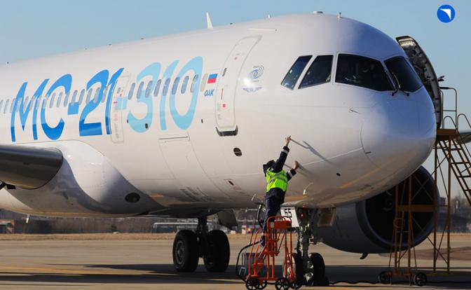 "Гордимся нашими авиаконструкторами": Губернатор Пермского края о самолете МС-21, который поднялся в небо