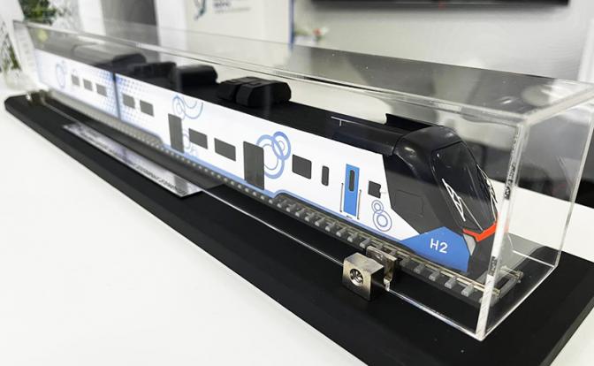 Необычные поезда испытают на пассажирах Сахалина - для москвичей чудо техники ещё не созрело