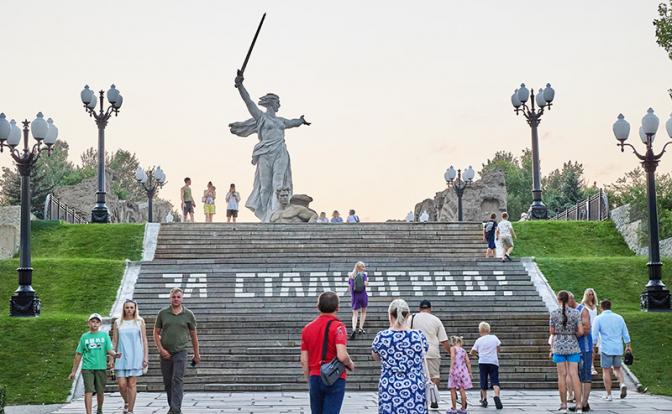 Сталинград возвращается на карту России