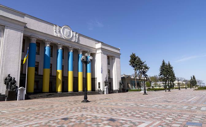 На Украине хотят разрешить гражданам старше 60 лет заключать контракт с ВСУ