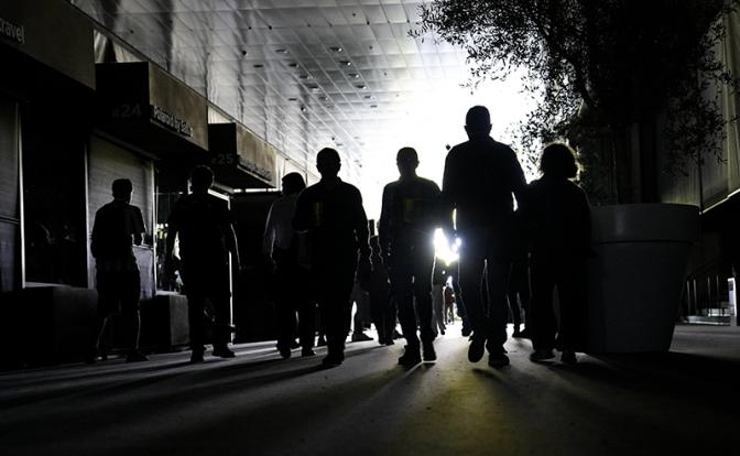 На фото: массовое отключение электроэнергии в Испании