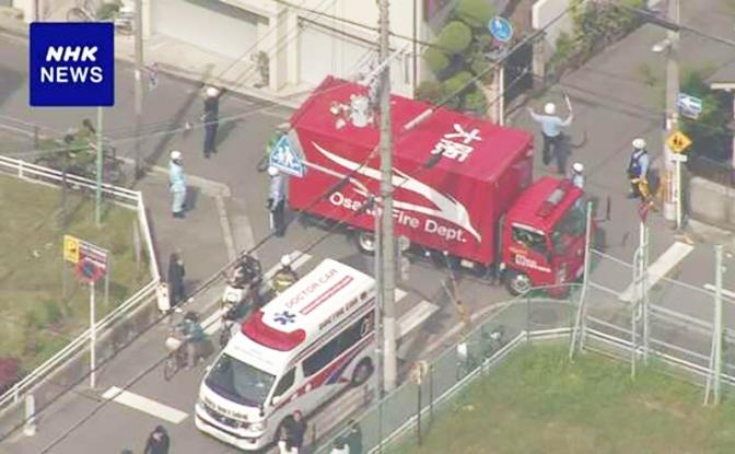 В Японии водитель въехал в группу школьников, потому что «ему все надоело»