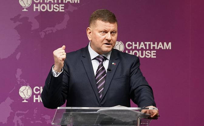 На фото: посол Украины в Великобритании Валерий Залужный