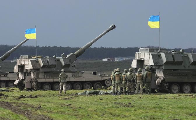 На Украине заявили, что оборона ВСУ около трассы Покровск-Константиновка сыпется