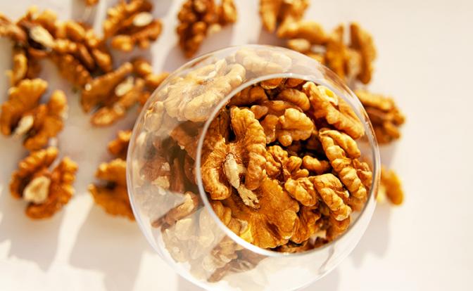 Назван орех, который защитит от рака