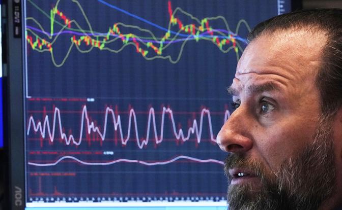 Аналитики: из-за пошлин Трампа мировой рынок рухнул сильнее, чем в 2008 году