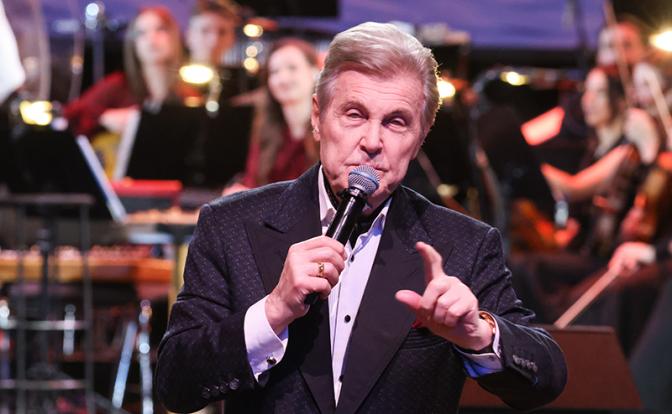 На фото: певец Лев Лещенко