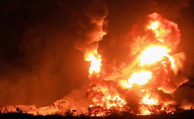 ВВС Израиля уничтожили аэропорт в Сане и атаковали электростанцию