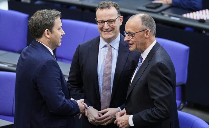 На фото: лидер Христианско-демократического союза Германии Фридрих Мерц (справа)