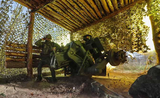 Битва за Константиновку: Драпатый со злостью разглядывает карту, где видно, как его войска берут в «русские клещи»