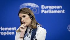 Politico: Метсола угрожает фон дер Ляйен судом из-за плана перевооружения Европы