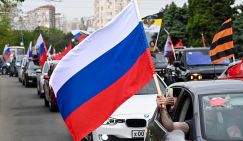Автопробегом по русофобам: как 9 мая отмечают в мире