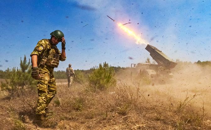 Накал боев резко возрос: Следом за первыми ДРГ наши готовы войти на Днепропетровщину широким фронтом