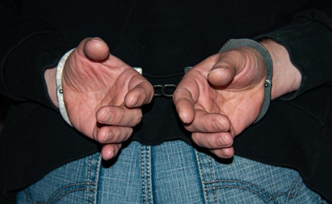 Более 20 человек арестовали по делу о хищениях денег у участников СВО в Шереметьево