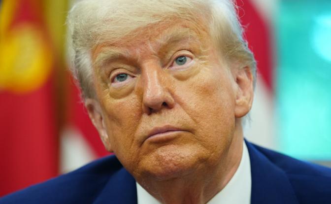 На фото: глава Белого дома Дональд Трамп