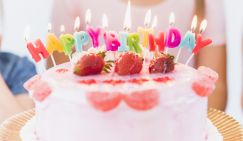 Скандал в школе искусств: педагог из ХМАО выбила из рук ученицы праздничный пирог для коллеги