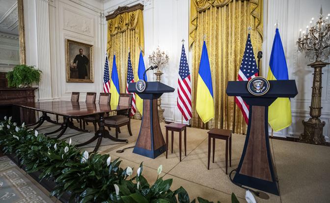 Запад признал: между Украиной и США произошел разрыв