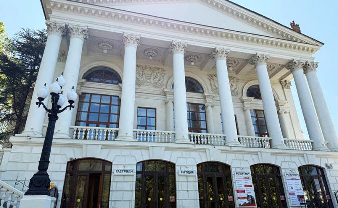 Спектакли Театра Вахтангова отменили в Севастополе из-за позиции режиссера по СВО