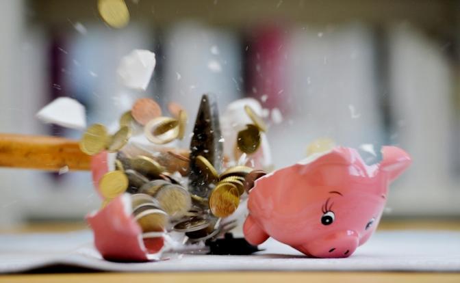 Перечислены главные ошибки при накоплении денег