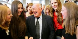 "Сейчас лучше хранить деньги у жены".. Набиуллина, Щербаков, Парамонова: Кто еще простился с экс-главой ЦБ Геращенко