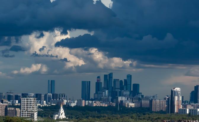 Стало известно, когда Москву накроет первая майская гроза