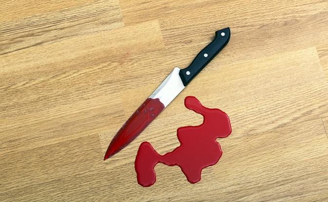 Житель Оренбурга пришел в гости и получил 21 ножевое ранение