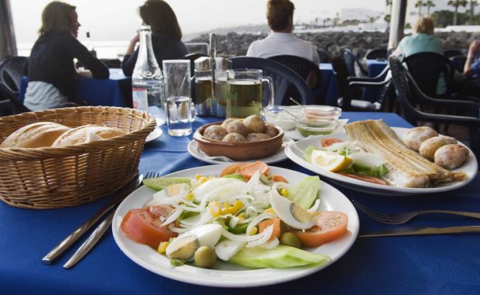 Профессор Воробьев: Диеты на здоровье мало влияют, сало полезно, а соль вредит далеко не всем