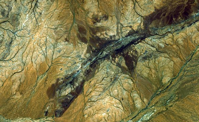 «Зеленского в аду черти заждались»: По всей планете фиксируются необъяснимые колебания земной коры