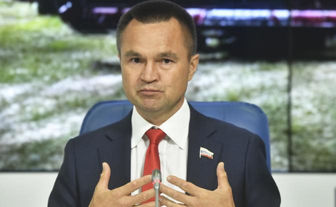 На фото: первый зампред комитета Госдумы по малому и среднему предпринимательству Сергей Казанков