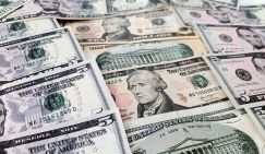 Эксперт сказал, когда курс доллара перейдет от падения к росту