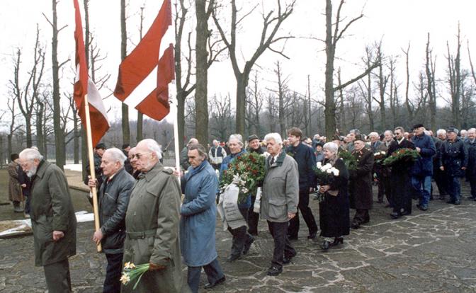 На фото: в день памяти так называемого латышского добровольческого легиона