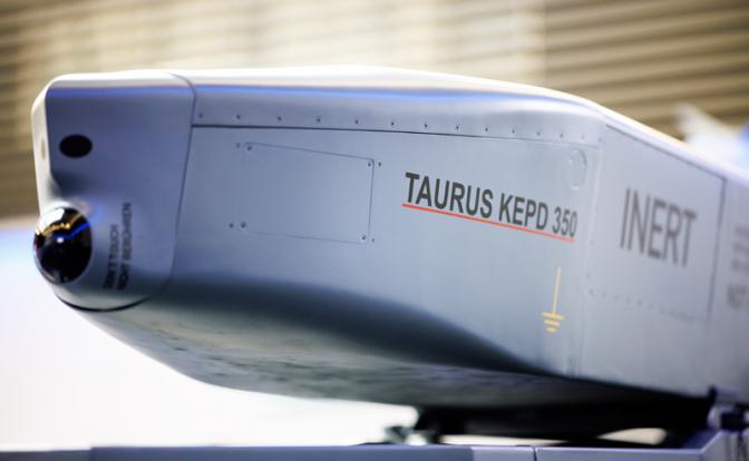 Боуз: Поставка Украине ракет Taurus не изменит ситуацию в зоне СВО