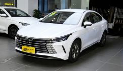 Цены на авто идут вниз: Китай будто смеется над «АвтоВАЗом»