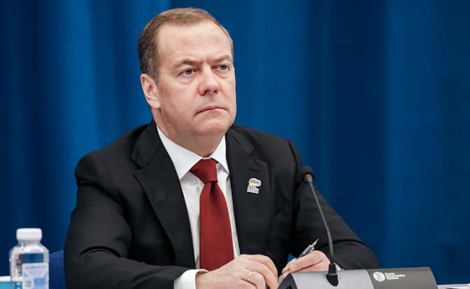 На фото: замглавы Совбеза РФ Дмитрий Медведев