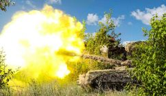 «Центр» наступает: Драпатый видит, что его потрепанные батальоны оказываются в «огненных мешках», но приказ на отход не дает