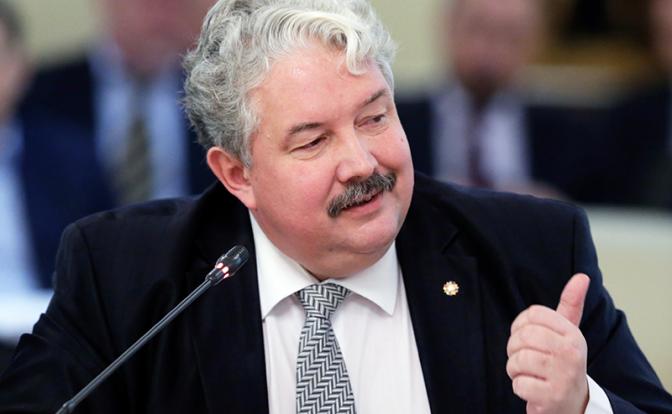 На фото: политик, доктор юридических наук, депутат Верховного Совета РСФСР, голосовавший против ратификации Беловежских соглашений Сергей Бабурин.