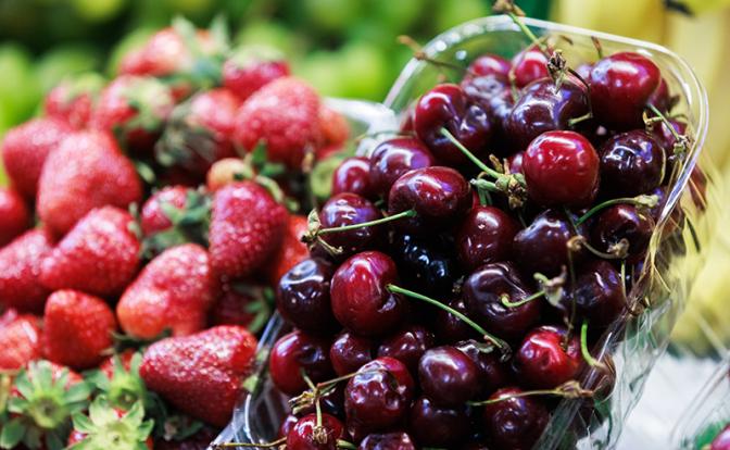 Врач рассказал, какая ягода поможет при воспалениях и отеках