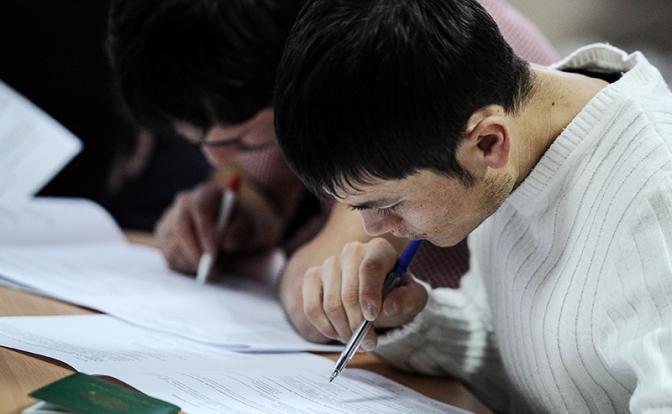 «Экзамены приостановлены»: Теперь нелегалов плодят ведущие вузы