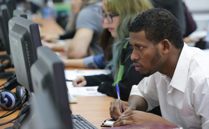 Позор нации: Российские университеты, сидя на миллионах, "спалились" на "копеечных" мигрантах