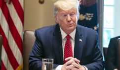 О чем молчит Трамп? Хозяин Белого дома решил выйти из игры, но перед этим он громко хлопнет дверью