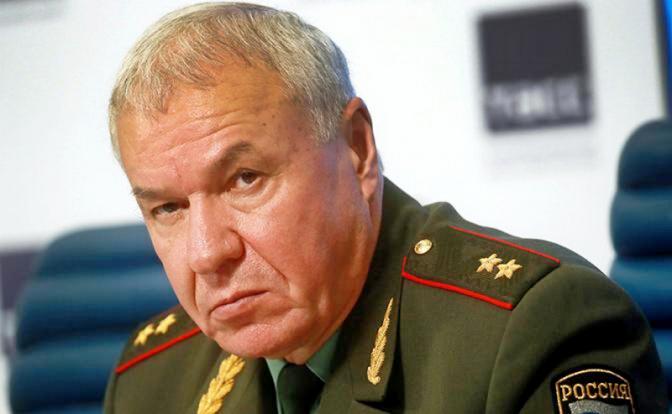 На фото: депутат Госдумы, член комитета по обороне, генерал-лейтенант Виктор Соболев.