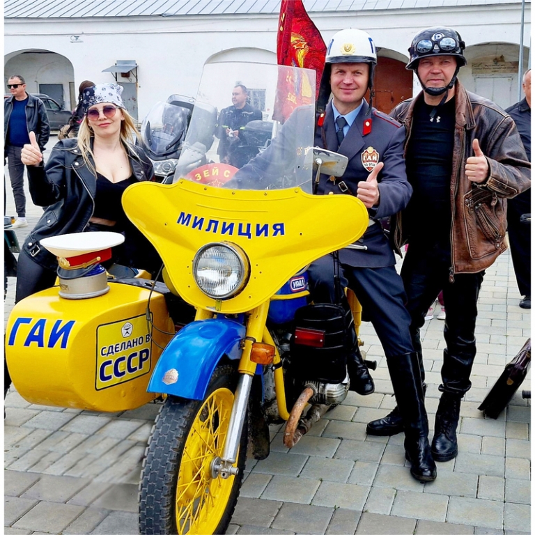 На фото: мотоцикл М-63П.