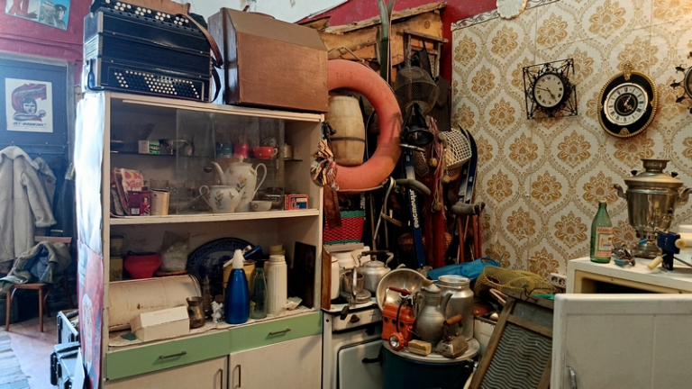 На фото: в музее СССР.