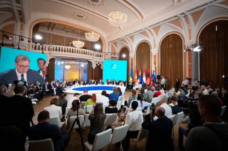 Саммит Украина &ndash; Юго-Восточная Европа состоялся уже в четвертый раз, но впервые &ndash; в Украине. Предыдущие мероприятия принимали Греция, Албания и Хорватия. 